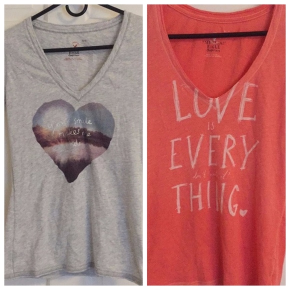 American Eagle Outfitters Tops - BUNDLE 2 American Eagle V-Neck Graphic tees
